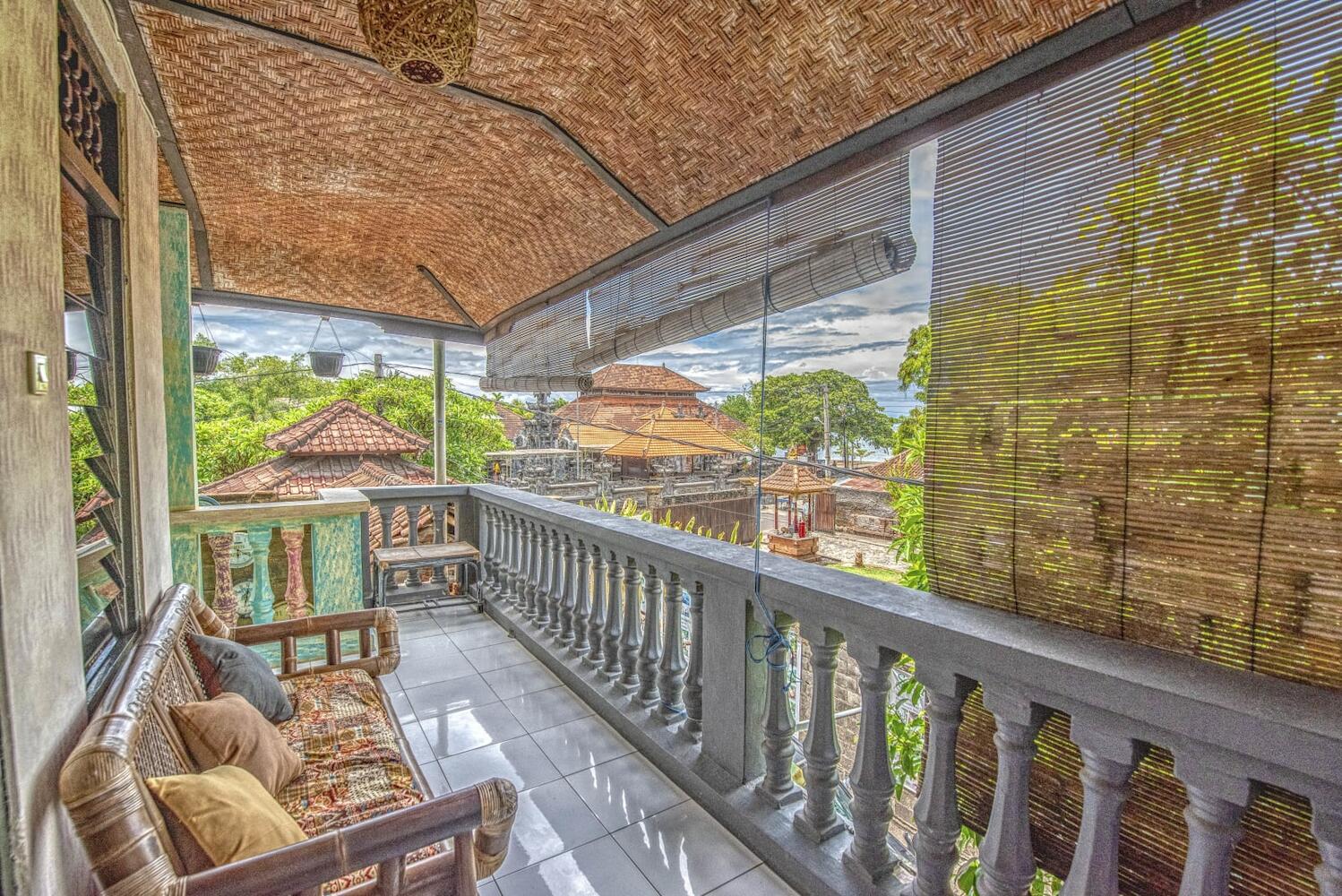 Lovina Central Hostel, Lovina Beach