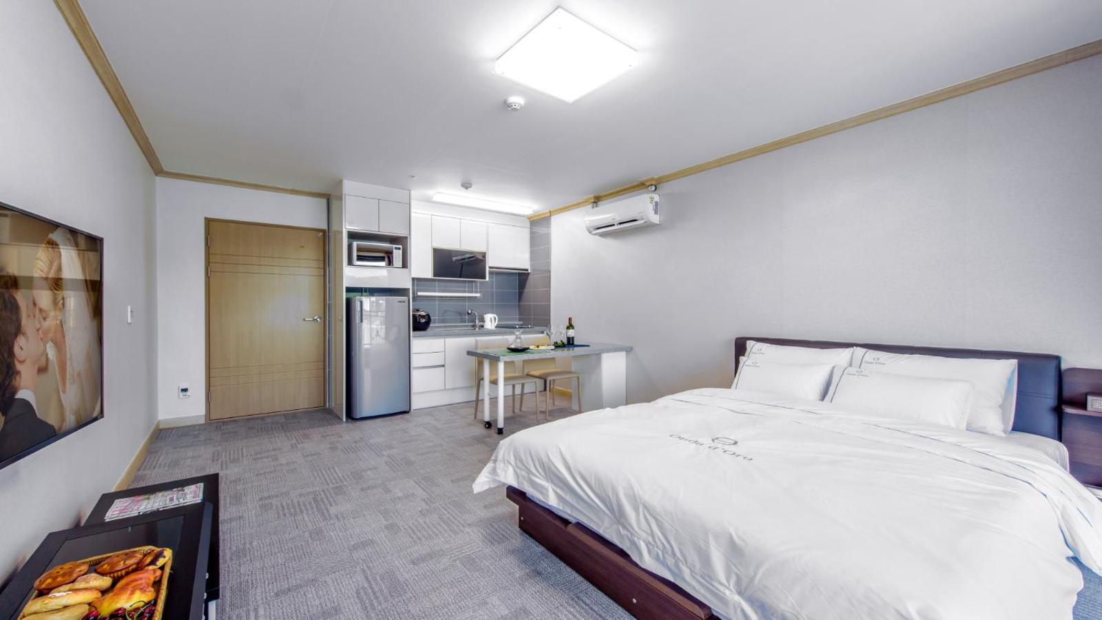 Onda D'oro Hostel