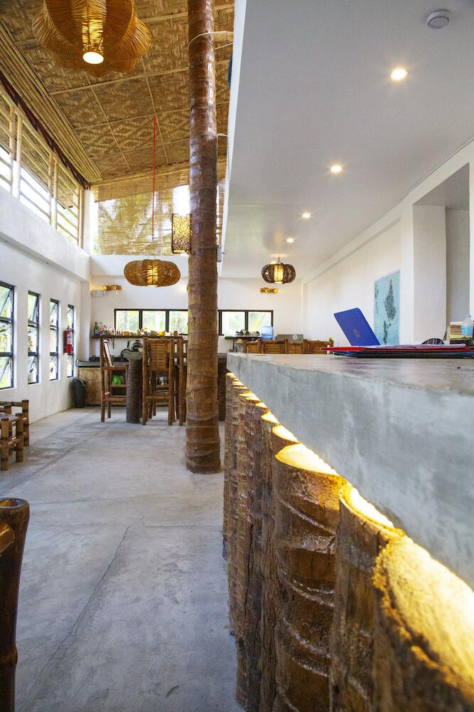 Sunlit Hostel, Siargao