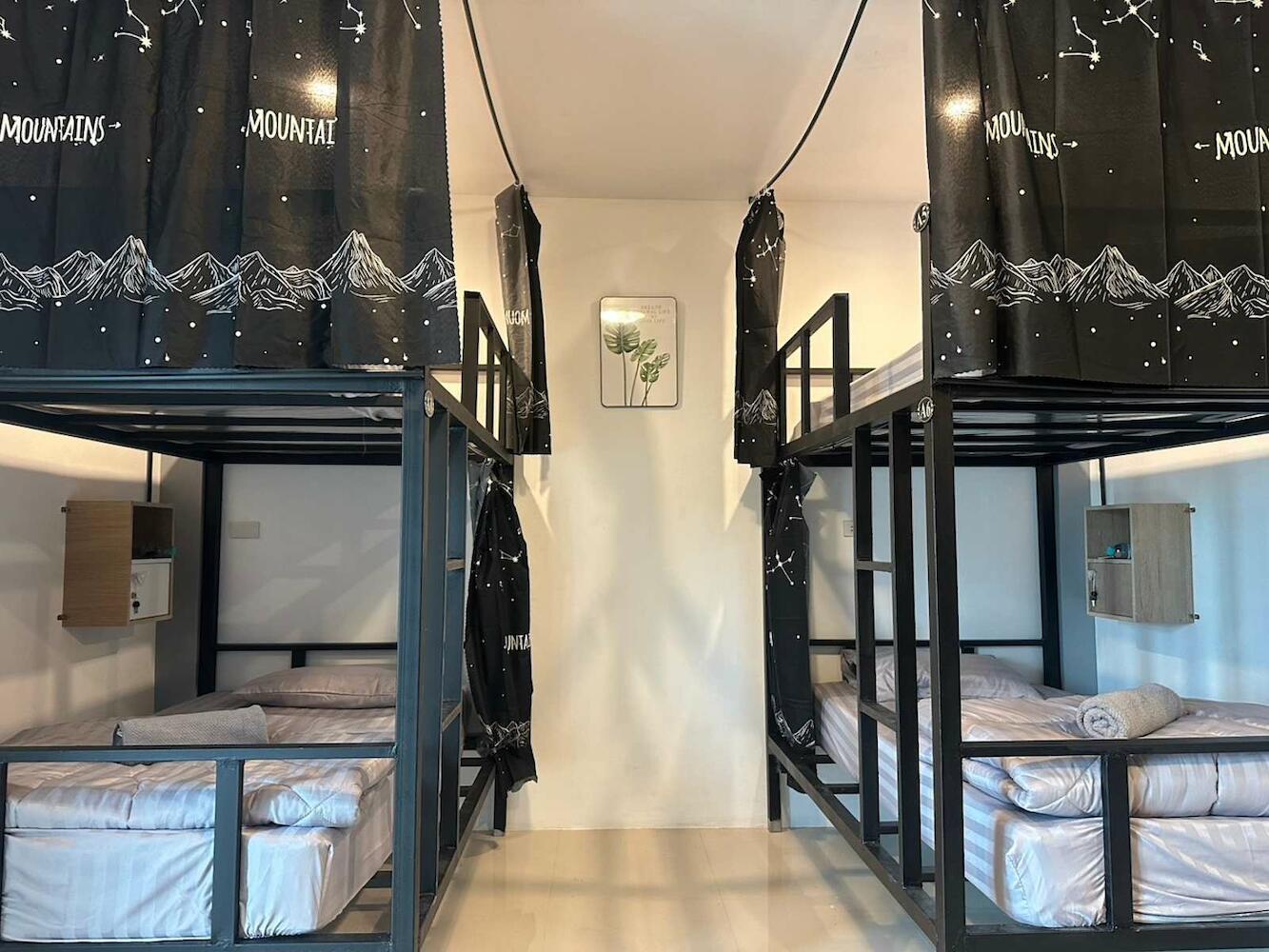 Rest & Relax Hostel, Koh Lanta