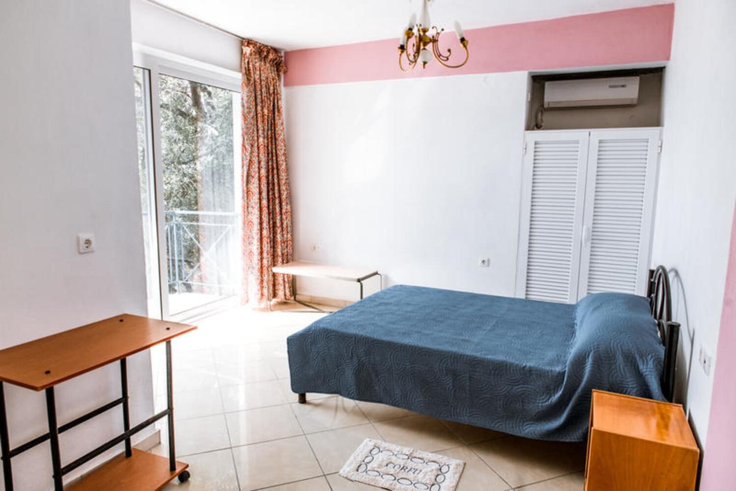 Sunrock Backpackers Hostel