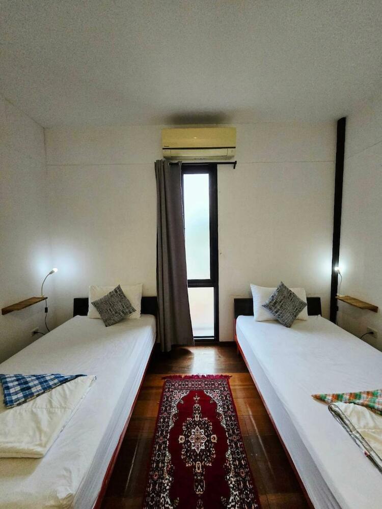 D hostel, Kanchanaburi