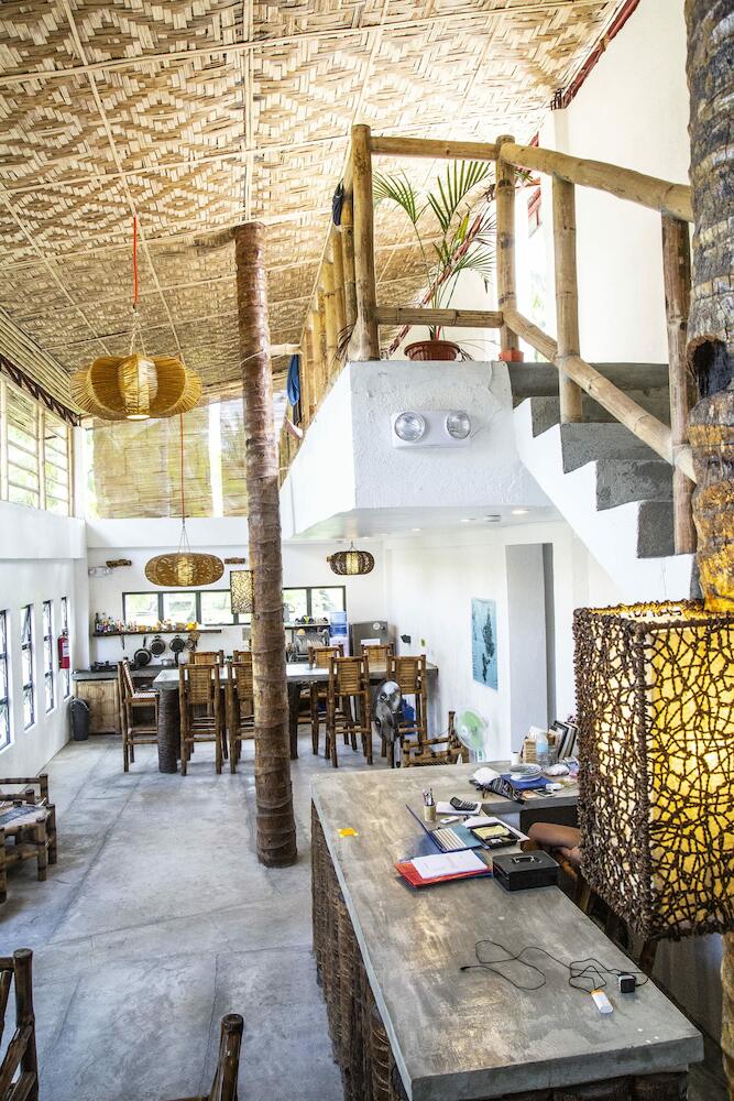 Sunlit Hostel, Siargao