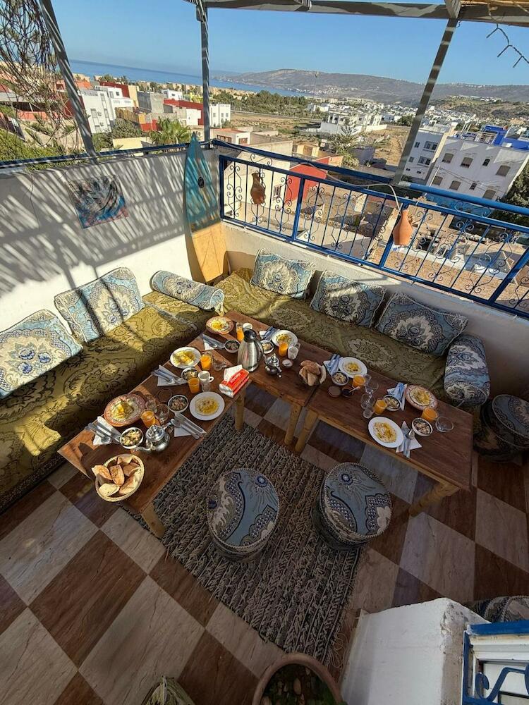 idriss tamraght surf hostel, Taghazout