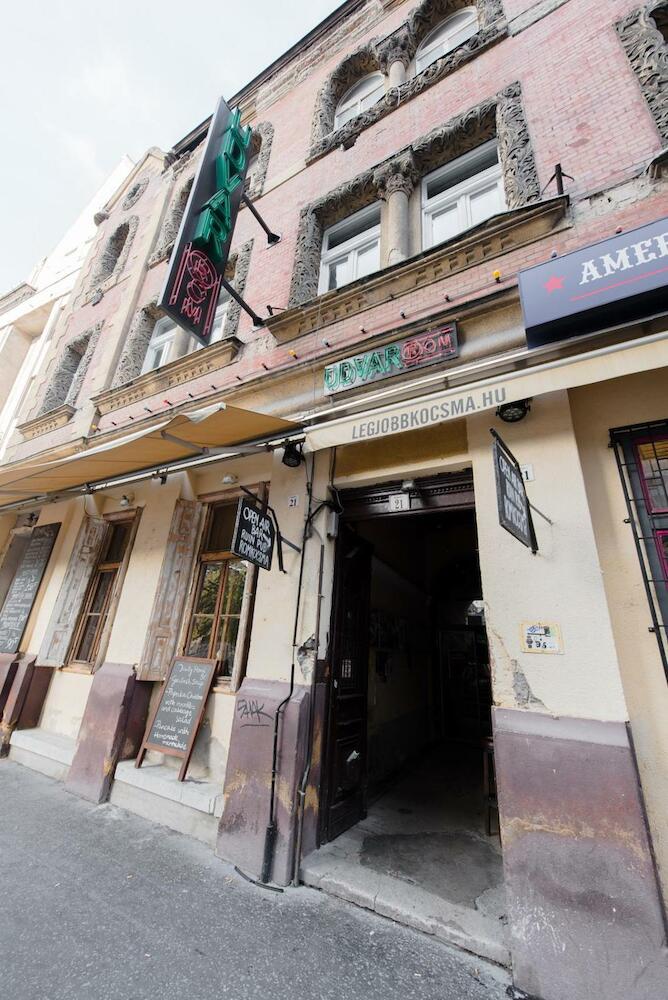 Unity Hostel @ Udvar(rom)