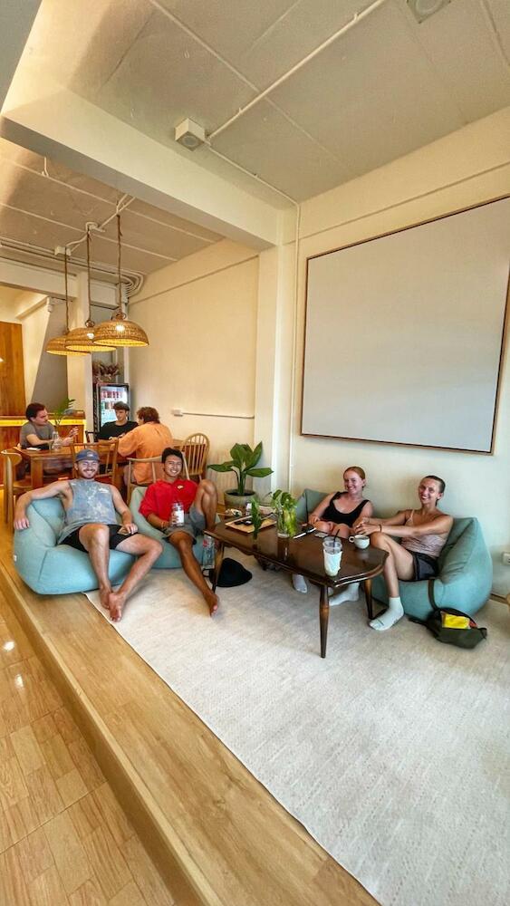 Purr Hostel