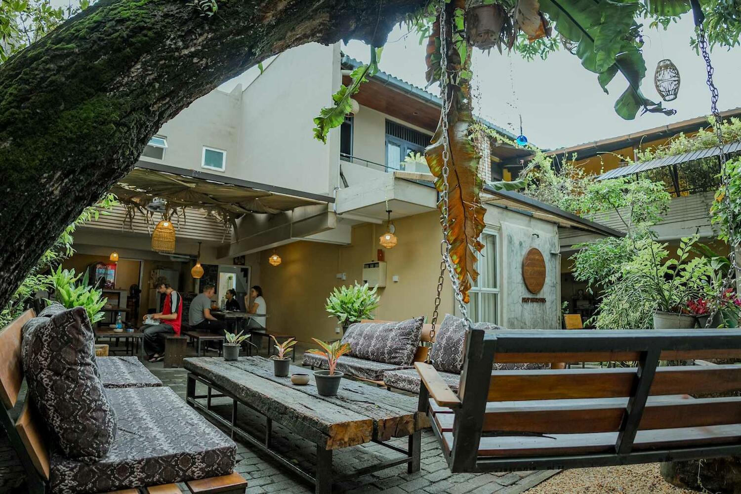 Drop Inn, Colombo