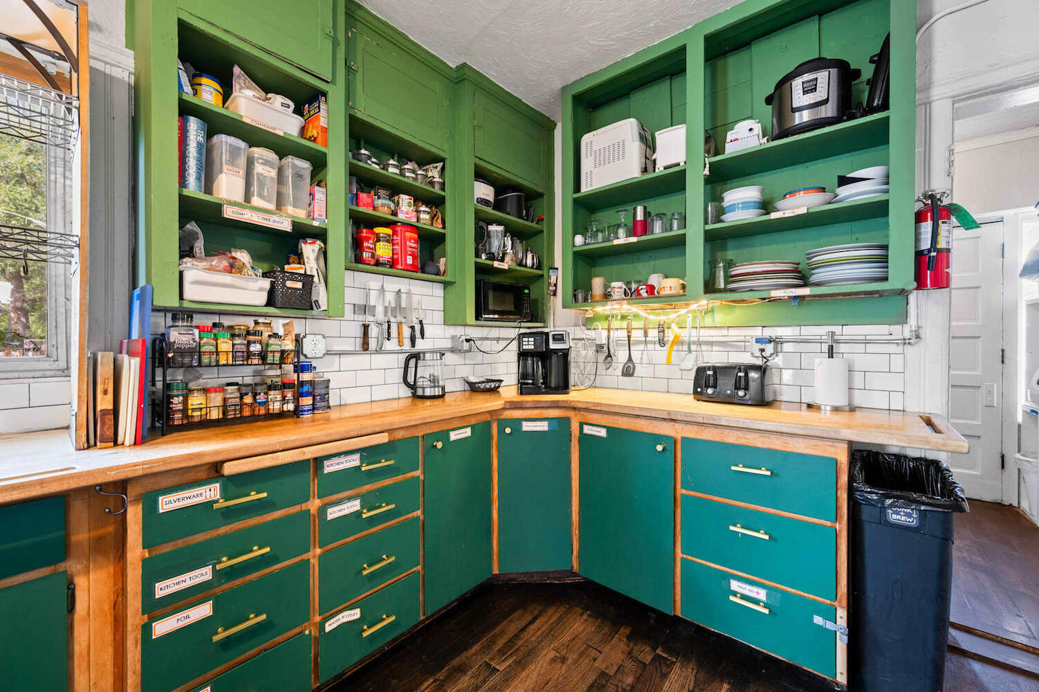 Bunk+Brew Historic Lucas House in Bend Prices 2021 (How to compare?)