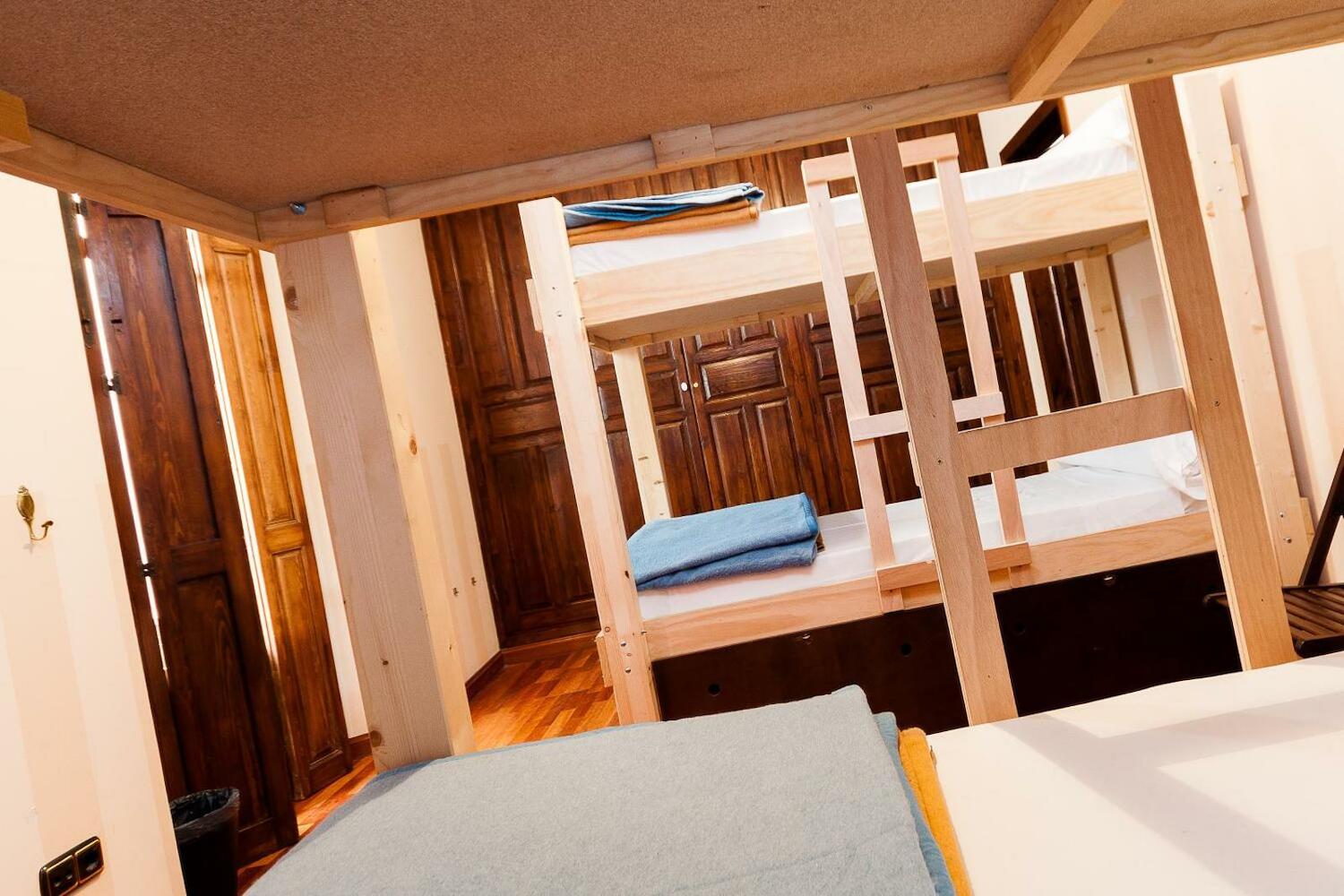 Feel Hostels City Center