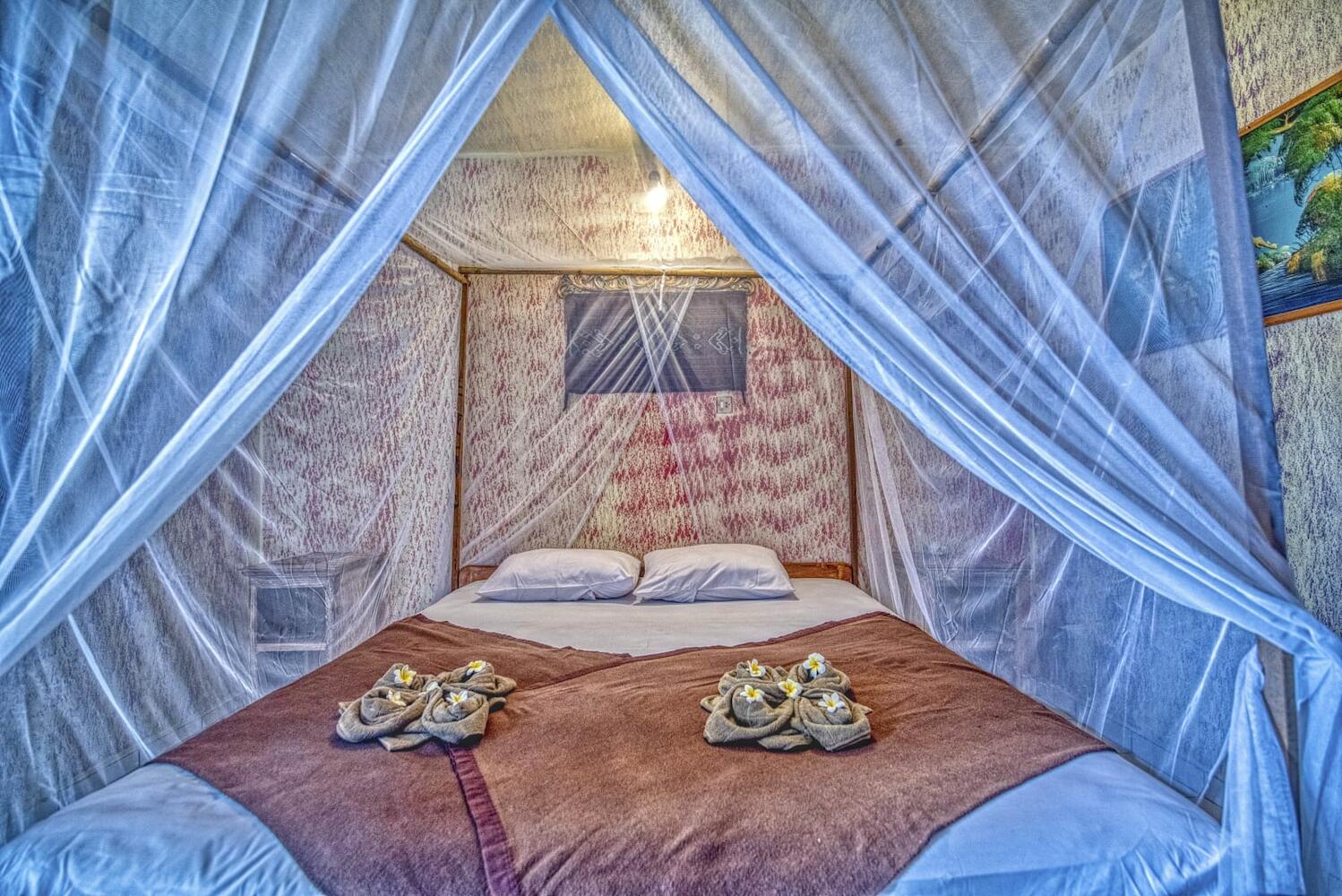 Lovina Central Hostel, Lovina Beach