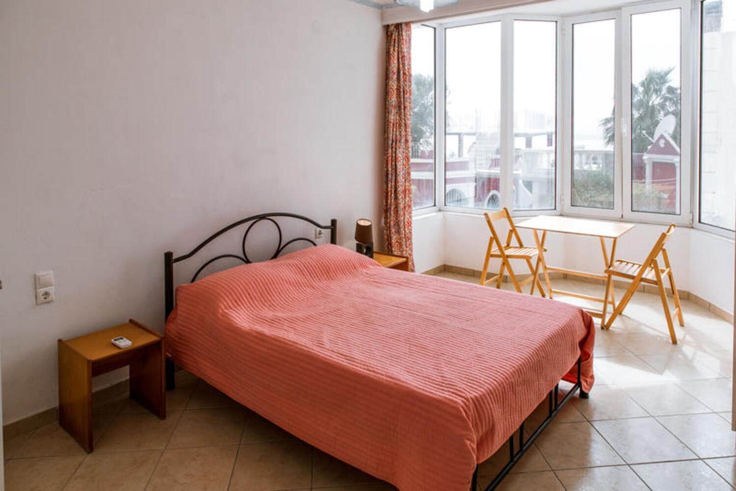 Sunrock Backpackers Hostel