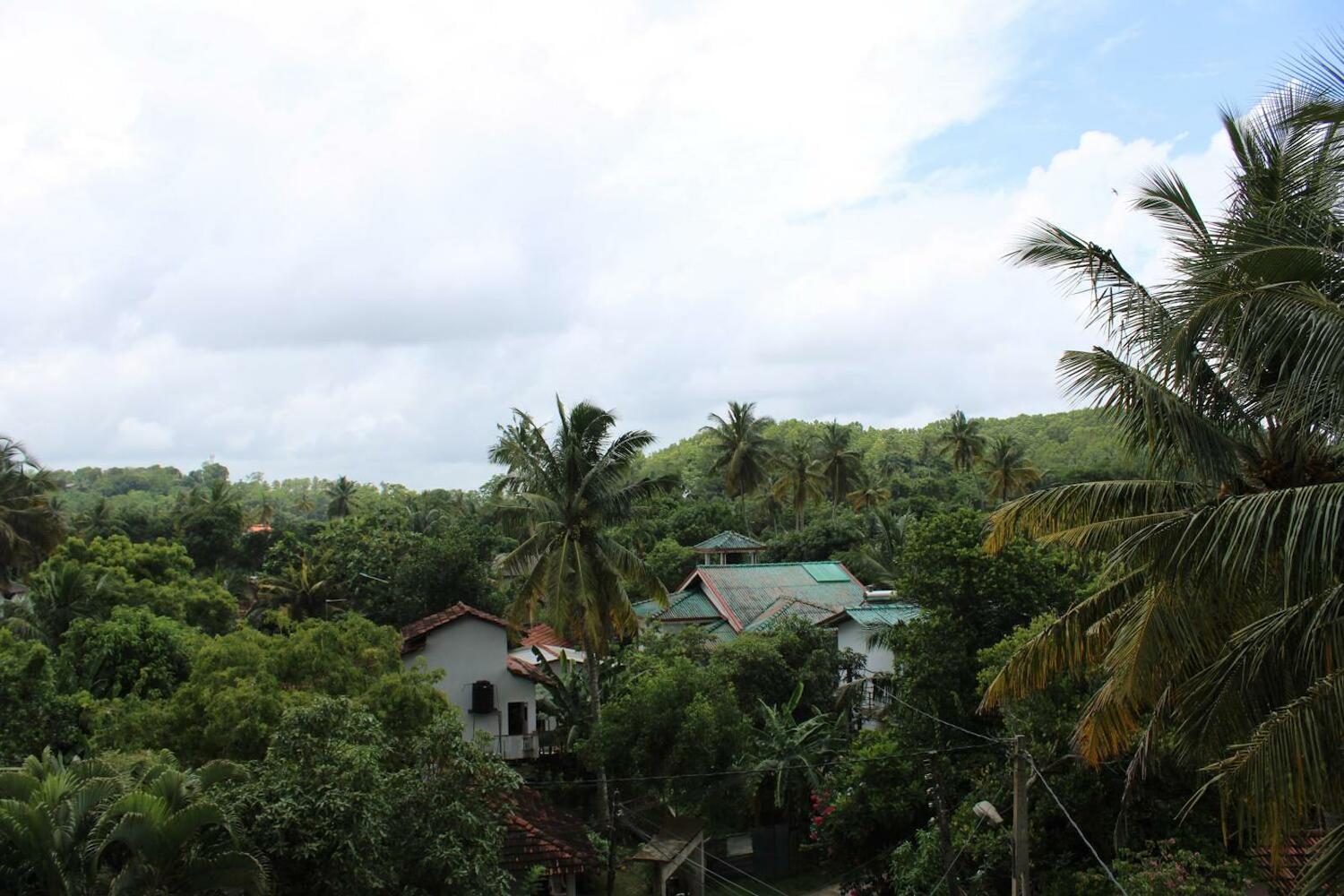 Sun & Moon Hostel, Mirissa