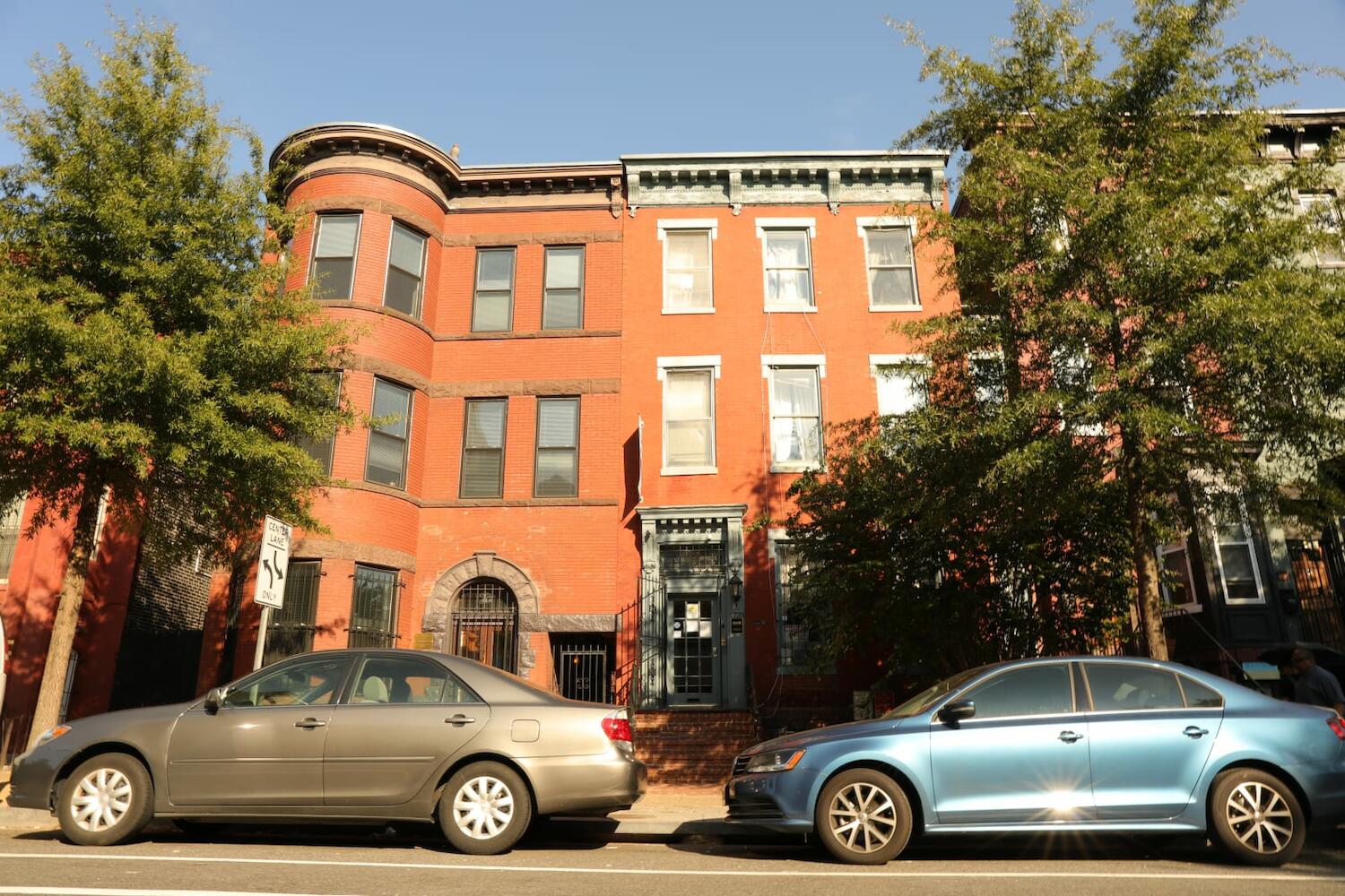 Price Comparison for Duo Housing in Washington, DC (with HONEST Reviews 2022)
