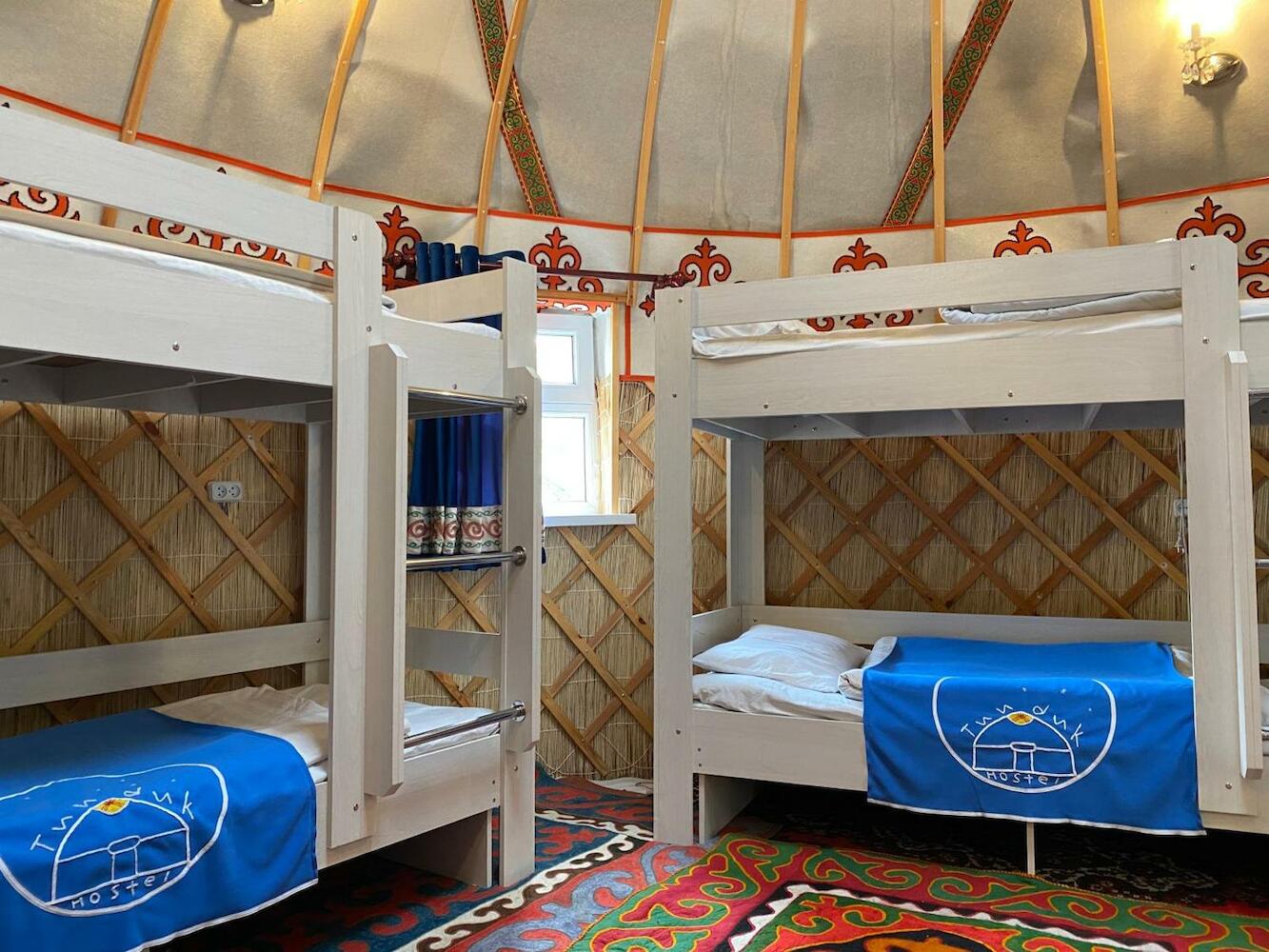 Tunduk Hostel
