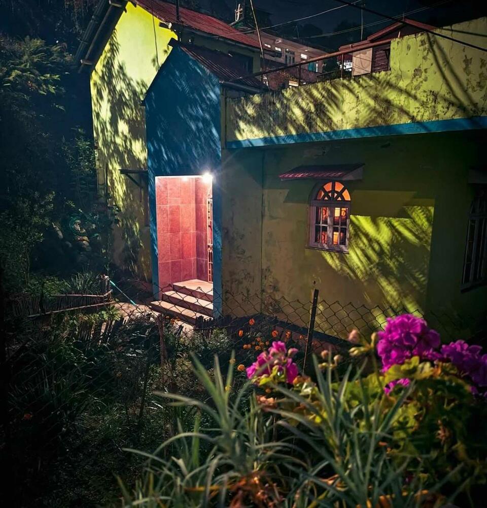 The Bunkyard Hostel, Darjeeling