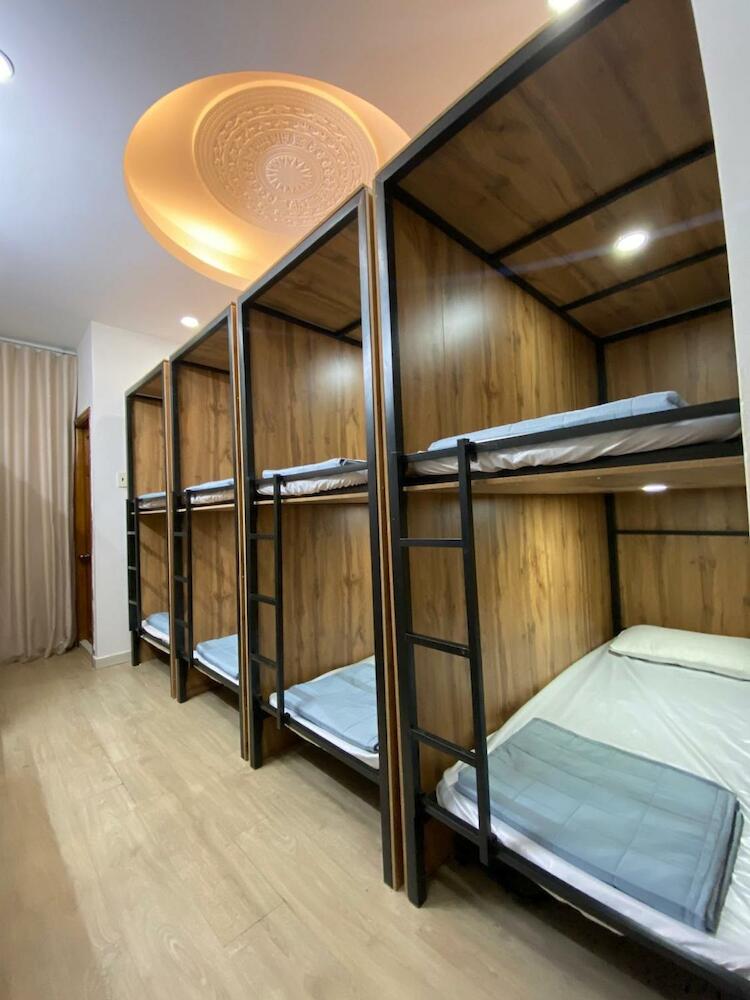 Funny Hostel & Cafe, Ho Chi Minh City