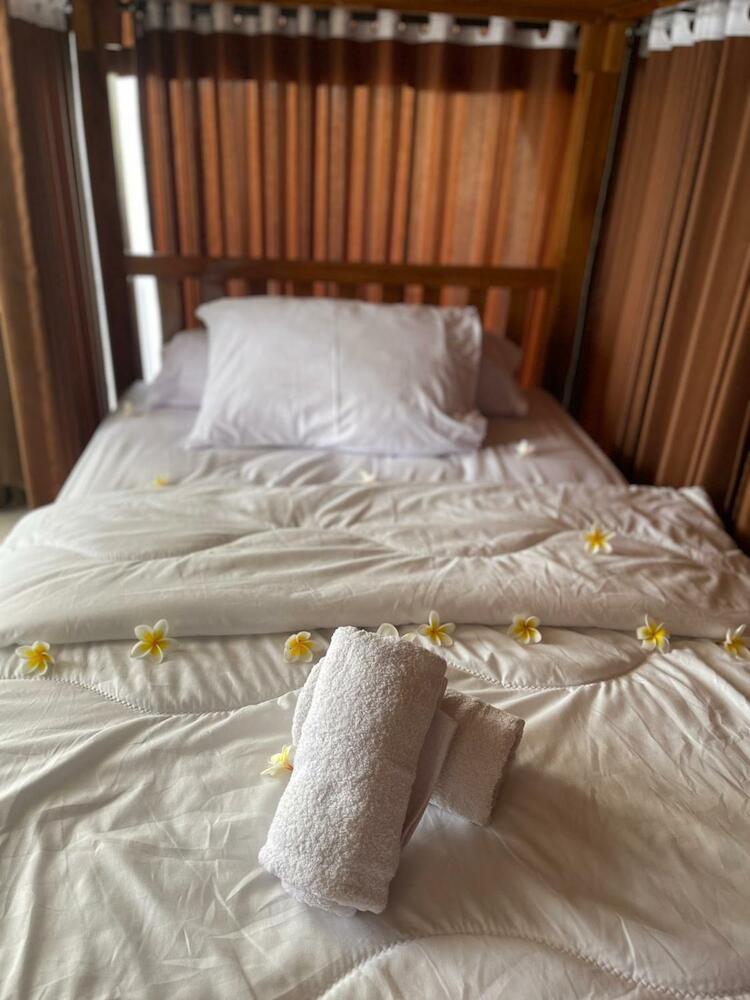 Kelingking Hostel