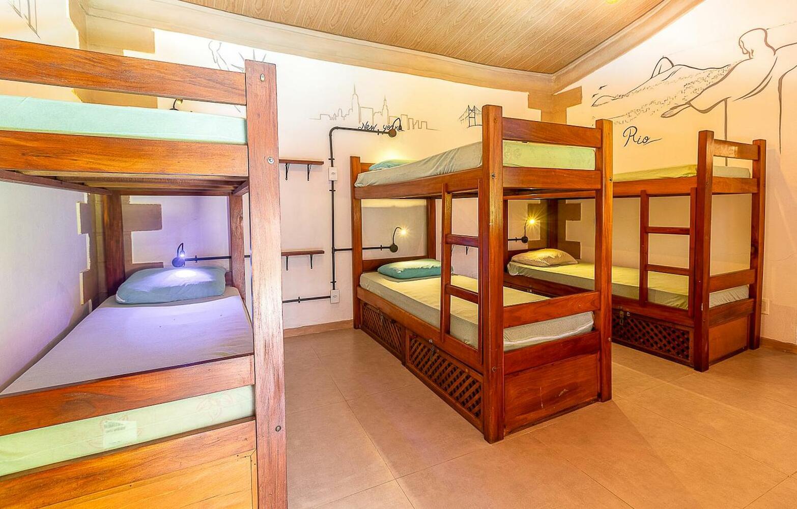 Na Casa 11 Hostel