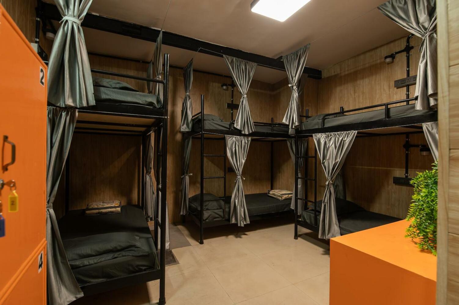 Ghumakkads Hostel Near Igi Airport & Aerocity, New Delhi