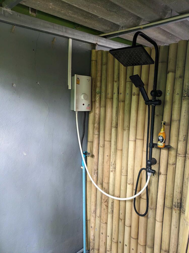 Chinchilla Hostel, Koh Phangan