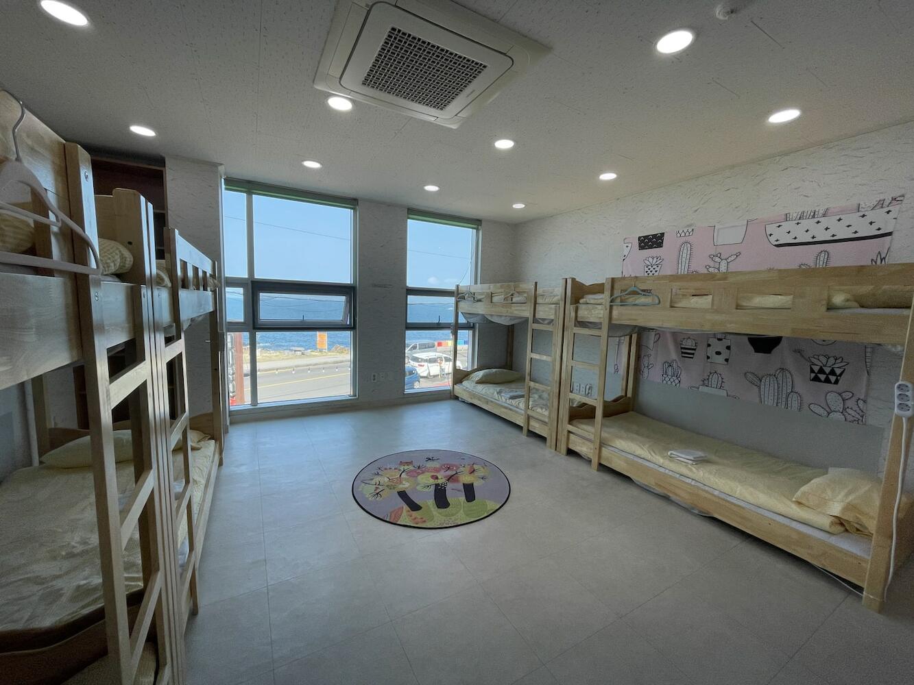 Jeju Airport Hostel Yesjun, Jejudo