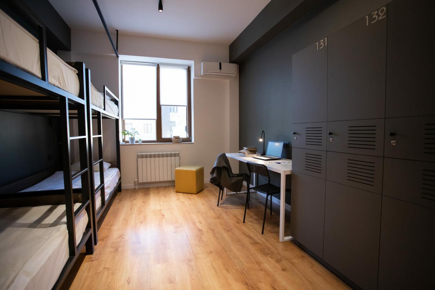 Kantar Hostel