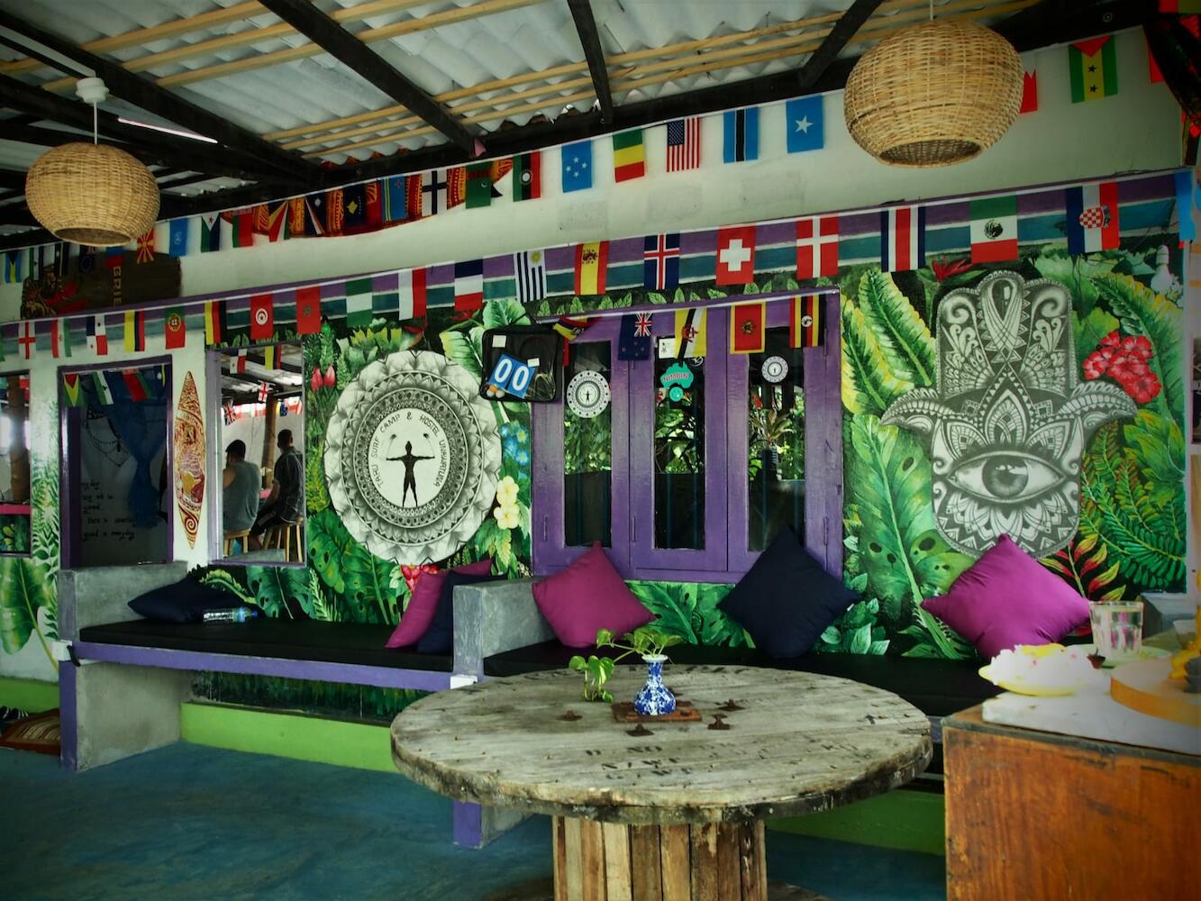 Hostel Tharu, Surf Camp & Restaurant, Unawatuna