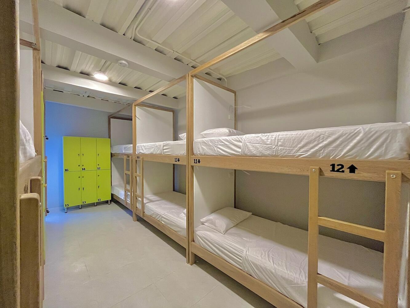 Tropical Hostel