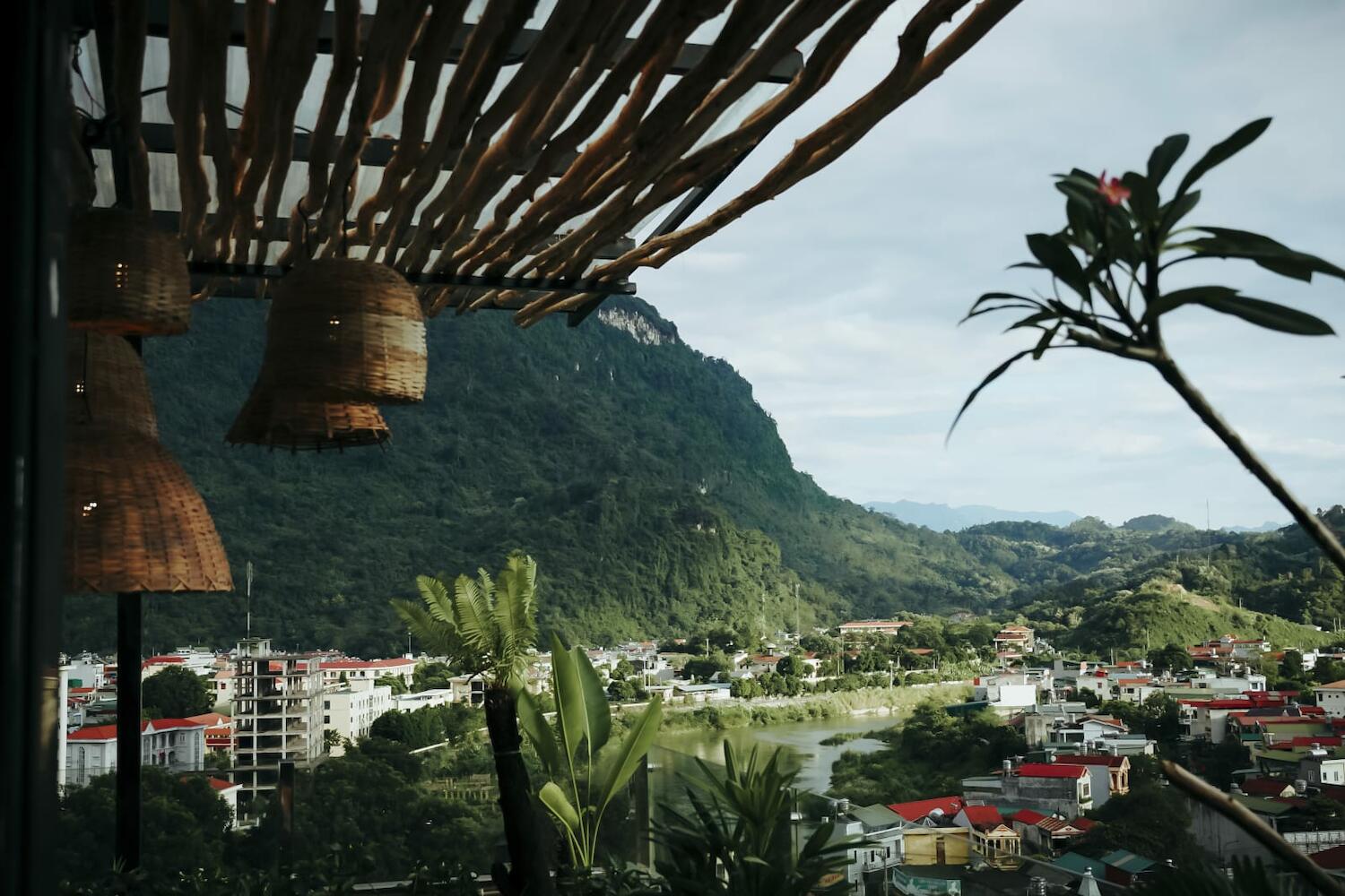 Top Of The Loop Hostel