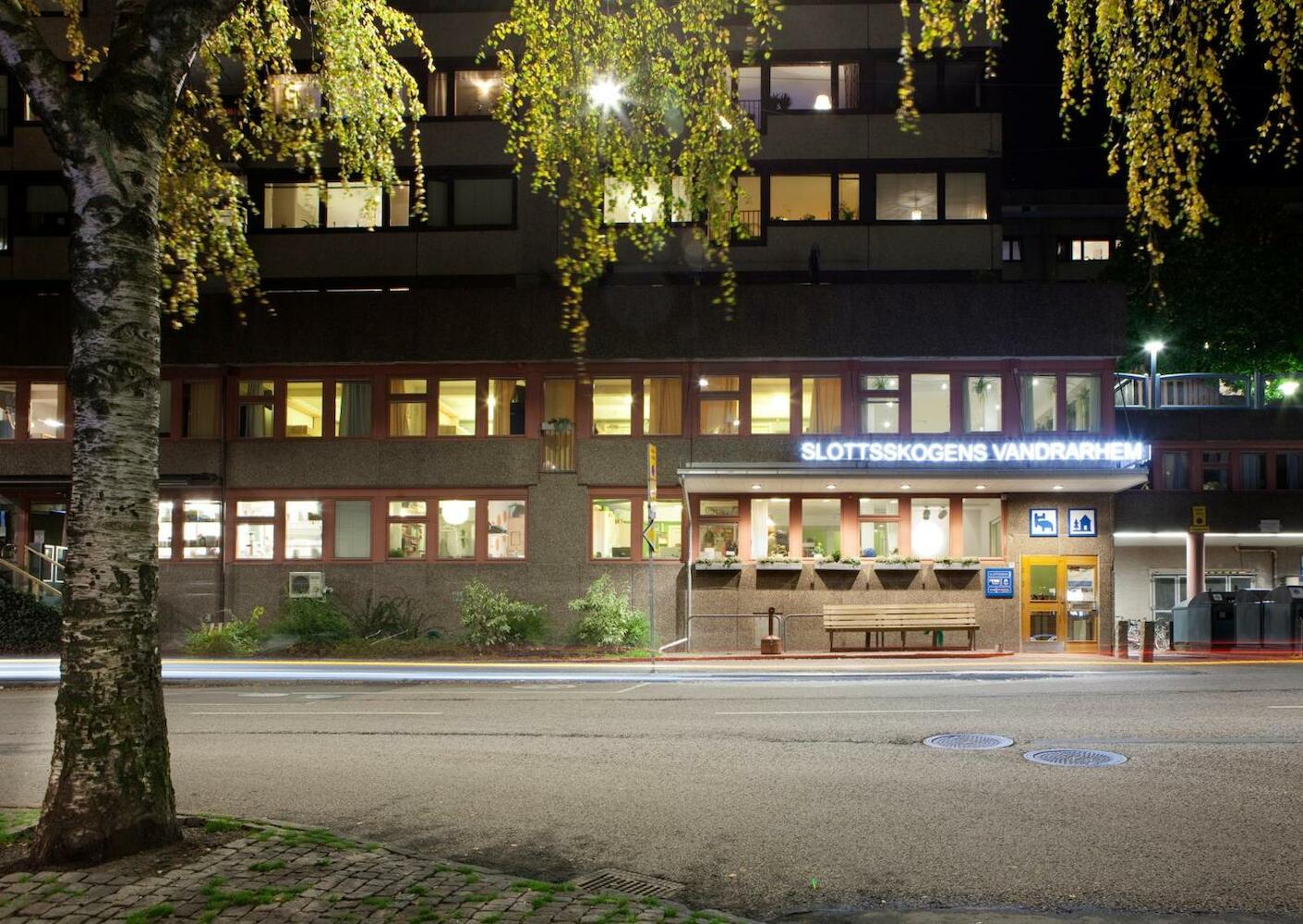 Slottsskogens Youth Hostel