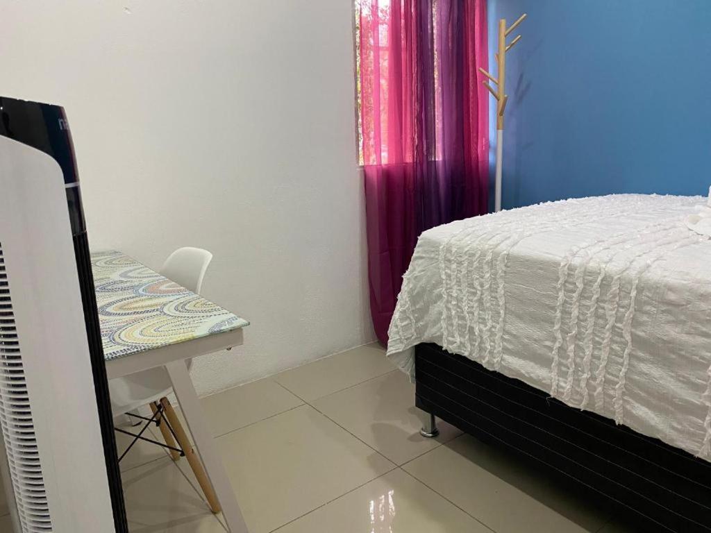 Chirris Hostal, San Juan La Laguna