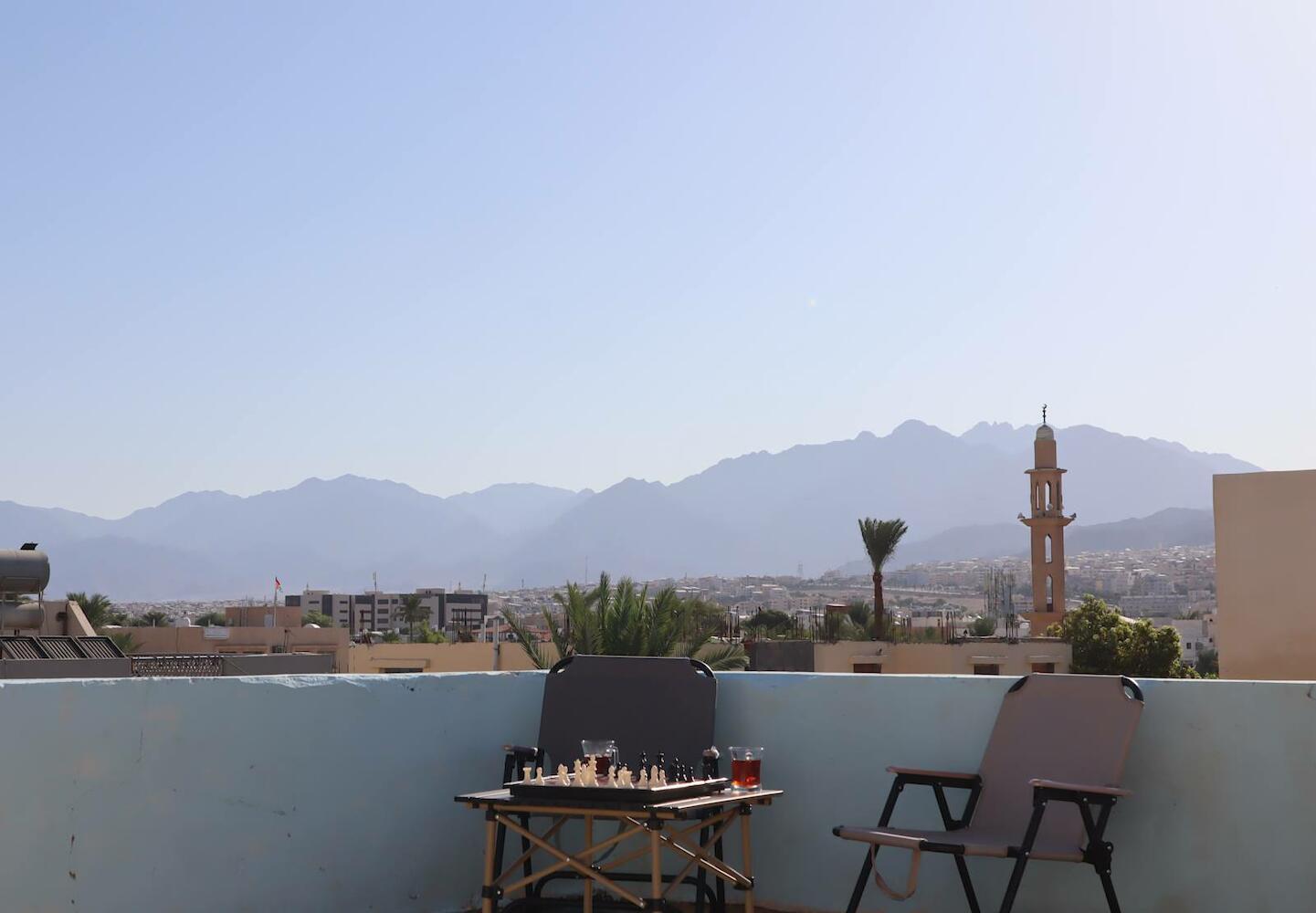 Extra Traveller, Aqaba