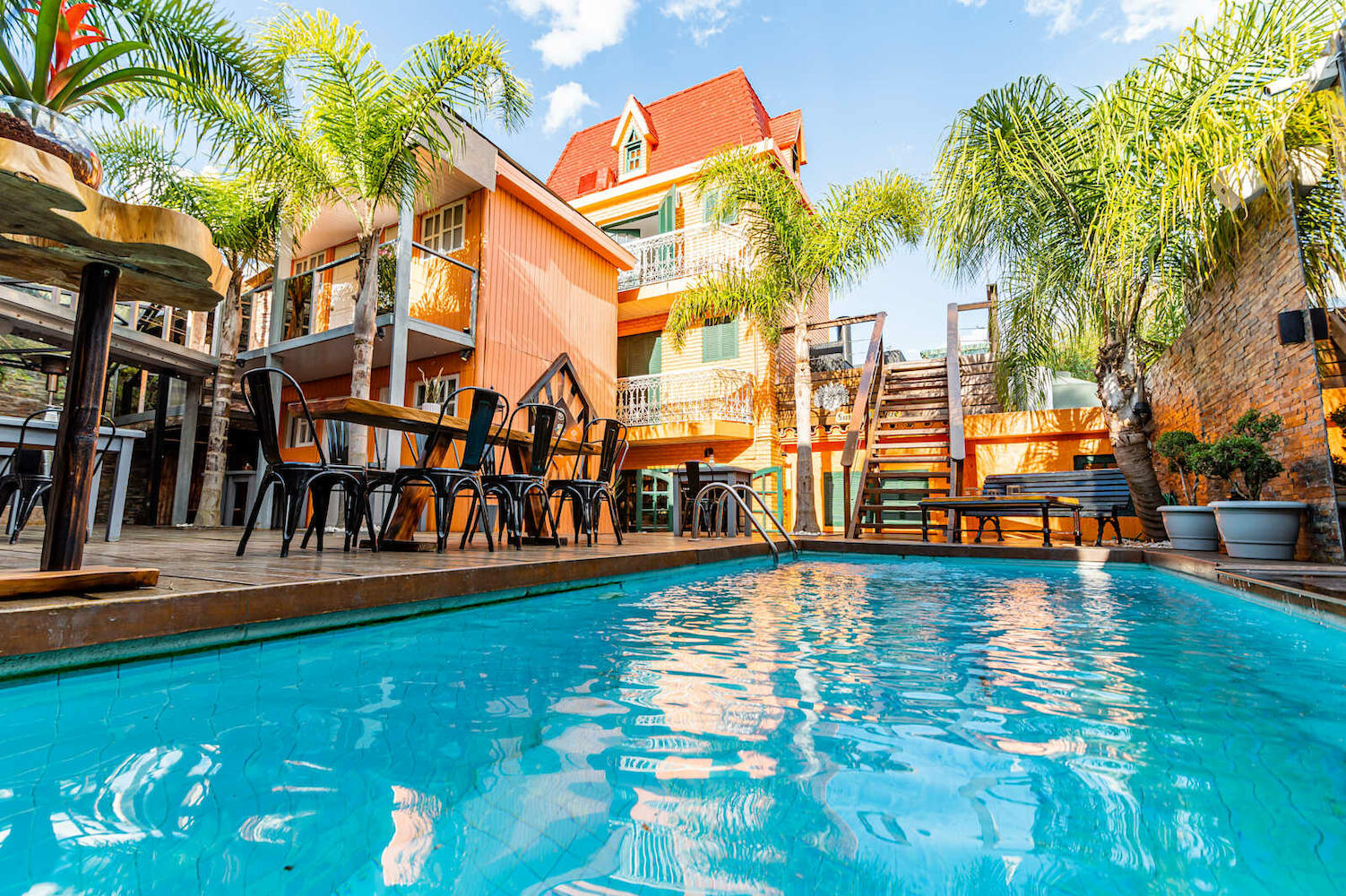 F&F Hostel