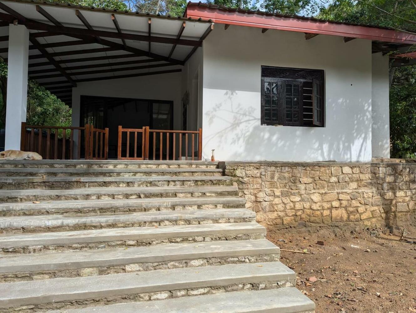 Manudi Kandy Hostel, Kandy