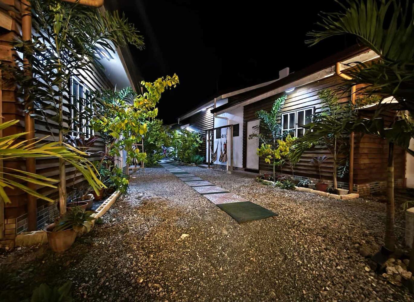 Eyy Hostel Panglao, Panglao Island