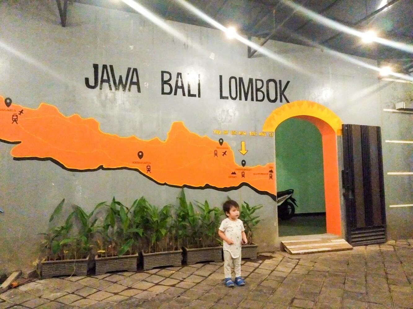 Colorbox Bromo Backpacker, Probolinggo