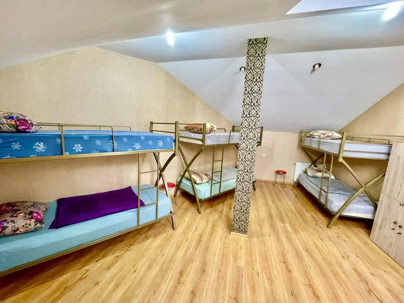 Hostel 13, Tbilisi