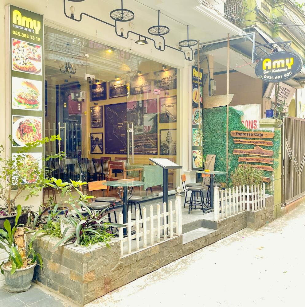 Amy Hostel