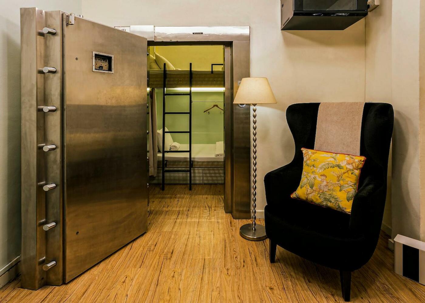 Atelier Hostel
