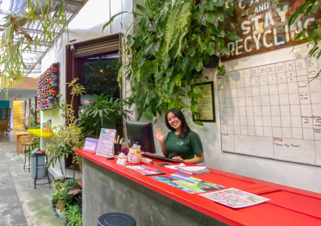 Snooze Hostel