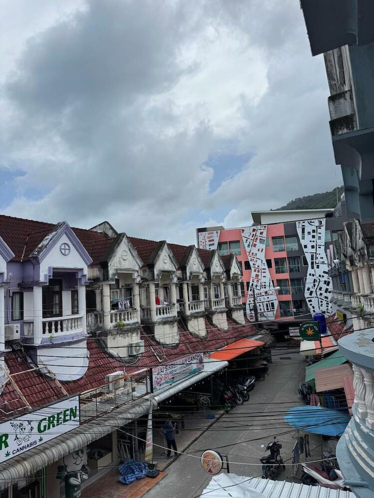 Sundiva Guest House, Phuket Patong Beach