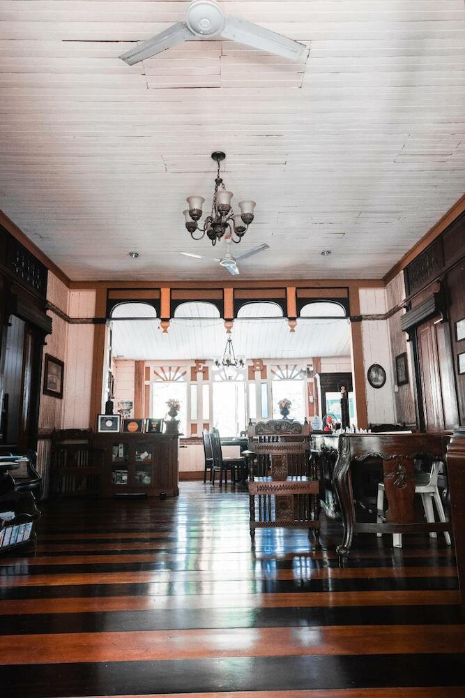 Oasis Balili Heritage Lodge, Bohol Island