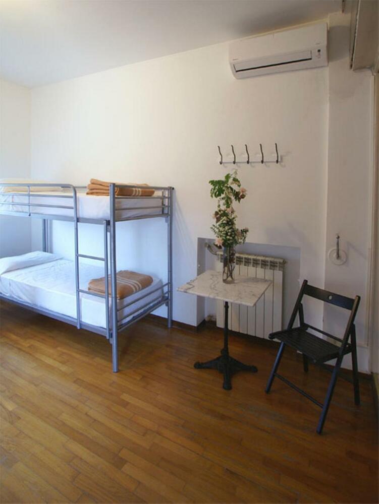 Hostel Colours
