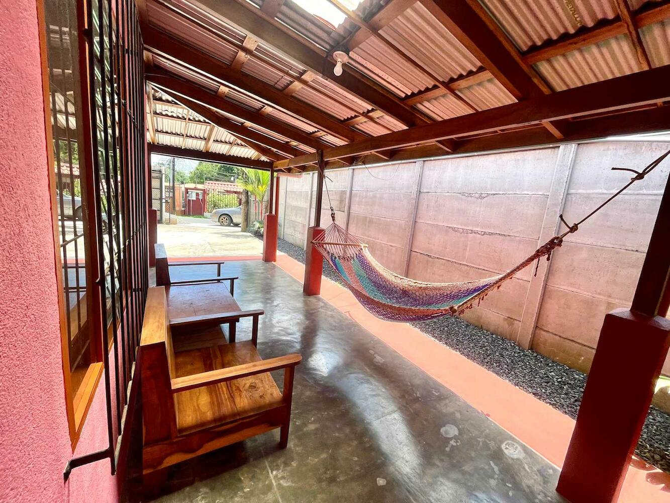 Fortuna Pink Hostel, La Fortuna