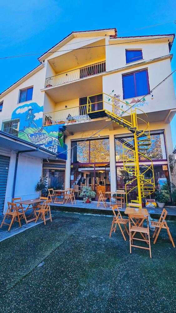 Traveler Hostel