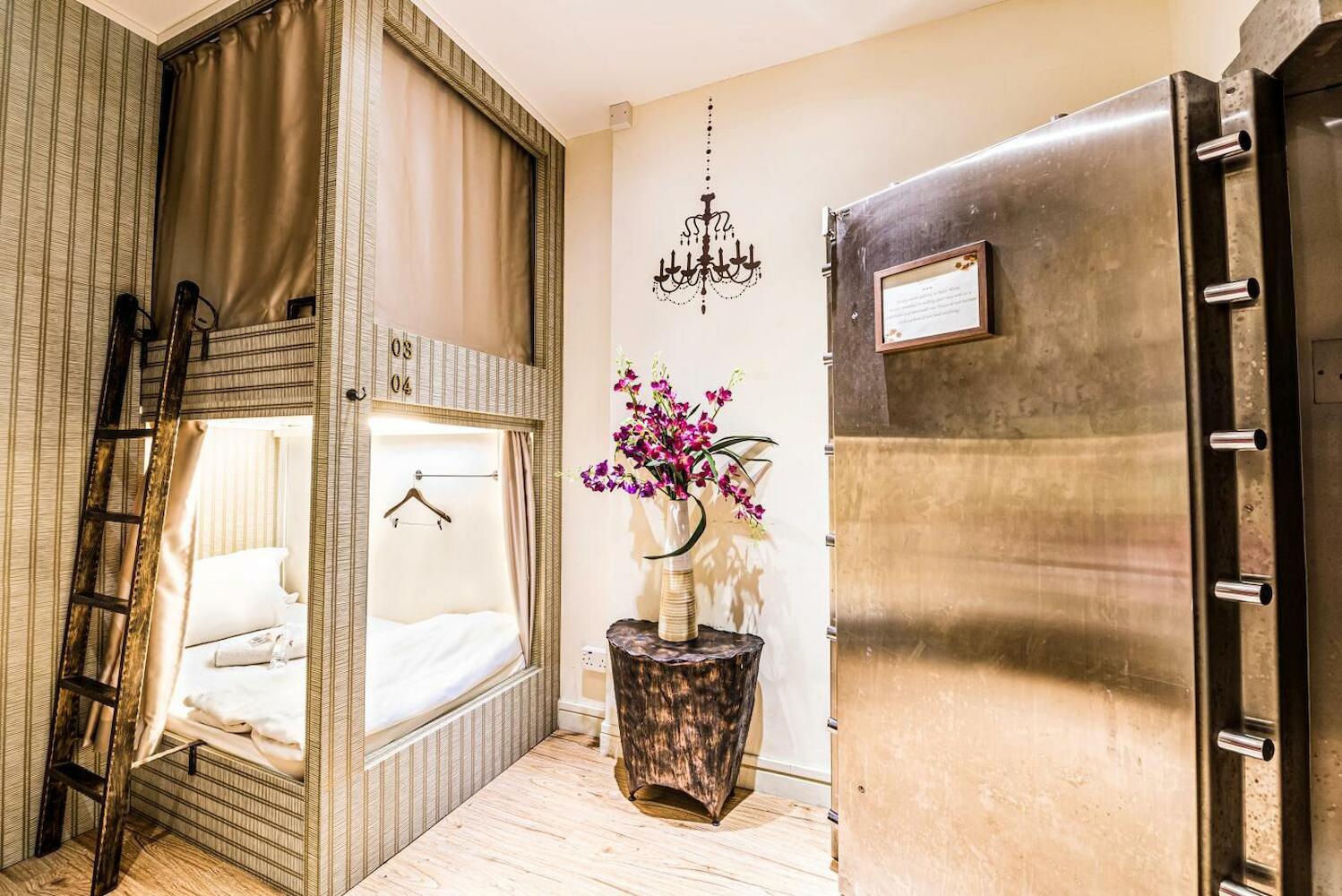 Atelier Hostel