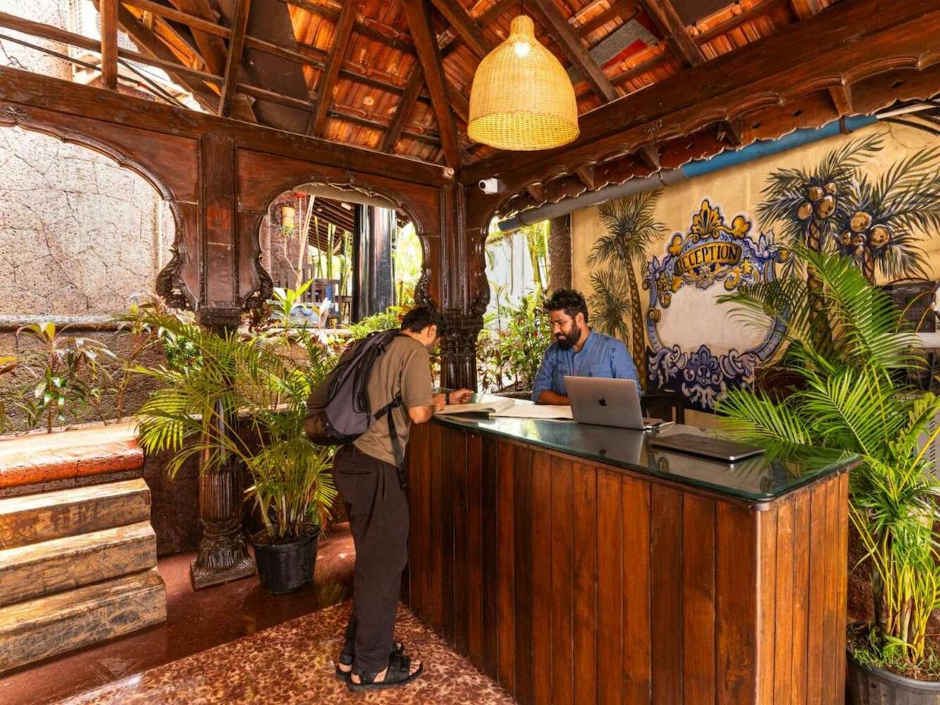 Madpackers Goa Anjuna