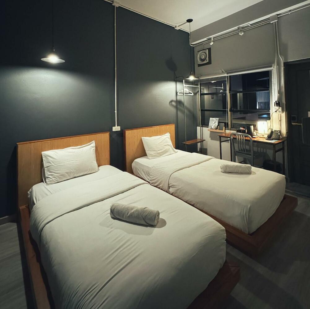Sailomyen Cafe & Hostel, Vientiane
