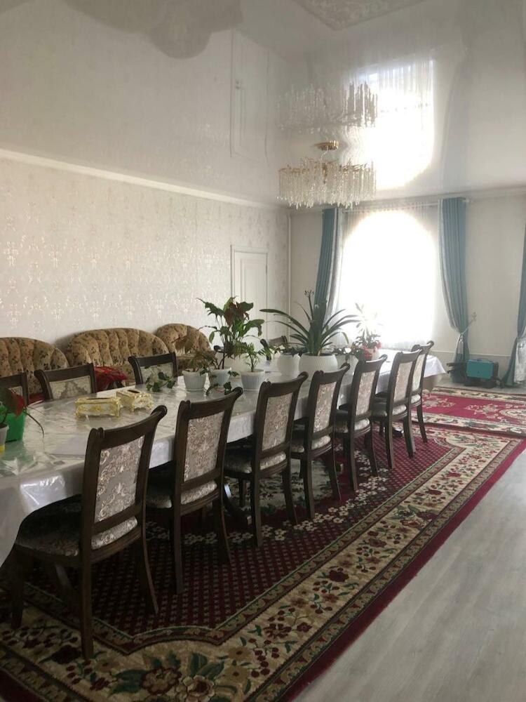 Hostel Erkin For Mens, Karakol