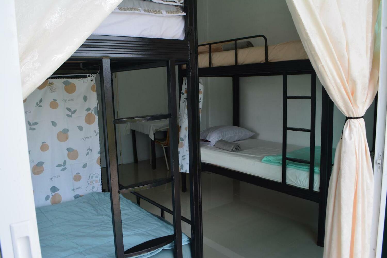 Burmese Corner, Khao Lak